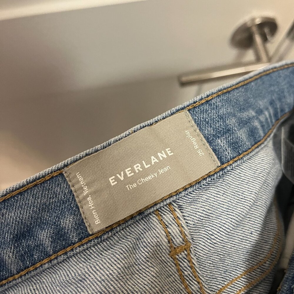 Everlane Original Cheeky Jean - Picture 3 of 3